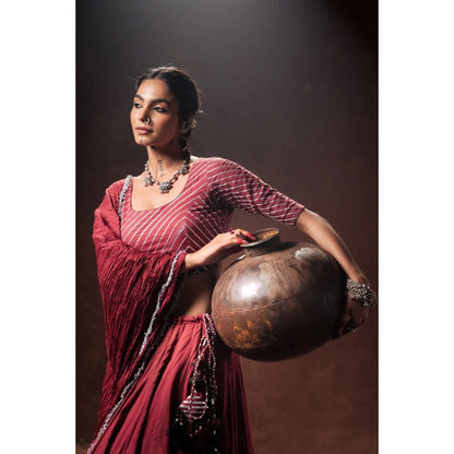 Taraasi Maroon Mulmul Cotton Crinkled Dupatta