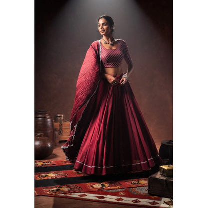 Taraasi Maroon Mulmul Cotton Crinkled Dupatta