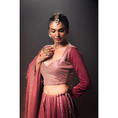 Taraasi QURBAT' Maroon Mulmul Cotton Dupatta