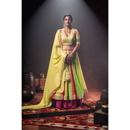 Taraasi Lime Yellow Mulmul Cotton Dupatta