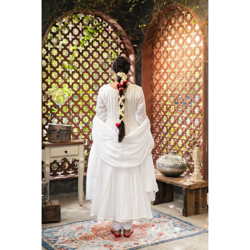 Taraasi White Mulmul Cotton Dupatta