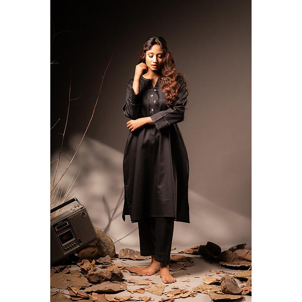 Taraasi KAJRI' Cotton Silk Kurta Set