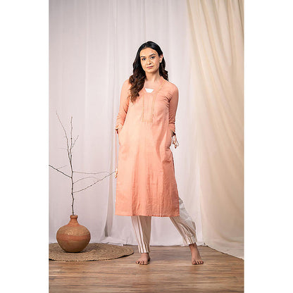 Taraasi GO ROUND AND ROUND' Rusty Rose Mulmul Cotton Dress