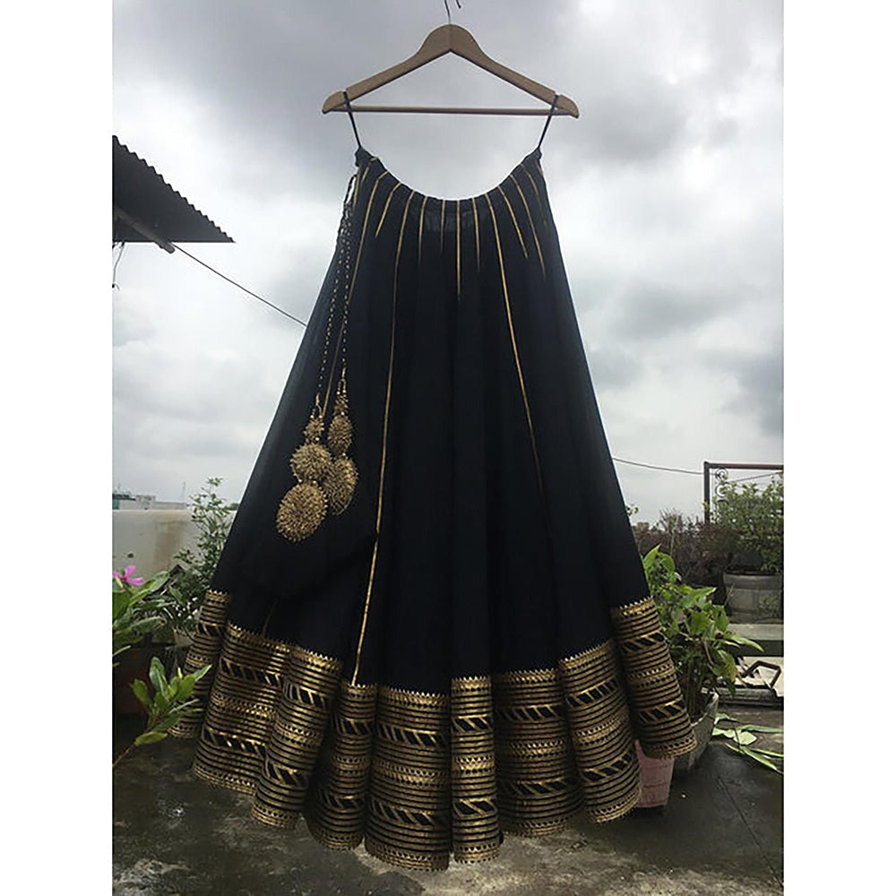 Taraasi Noorjahan Black Mulmul Cotton Kalidar Ghaghara Skirt