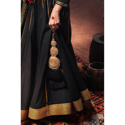 Taraasi Sunehri Koyal Black Mulmul Cotton Kalidar Ghaghara Skirt