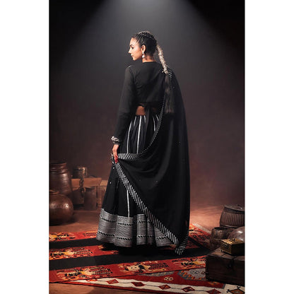 Taraasi Husnara Black Mulmul Cotton Kalidar Ghaghara Skirt