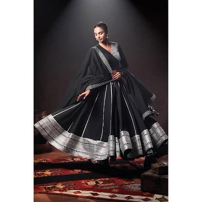 Taraasi Husnara Black Mulmul Cotton Kalidar Ghaghara Skirt