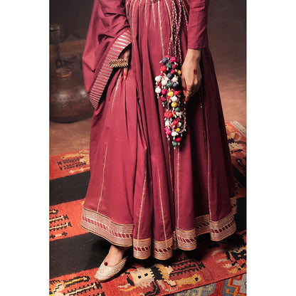 Taraasi Komolika Maroon Mulmul Cotton Kalidar Ghaghara Skirt