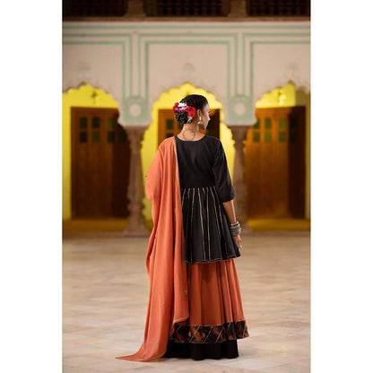 Taraasi MANTASHA' Black Mulmul Cotton Kalidar Kurta