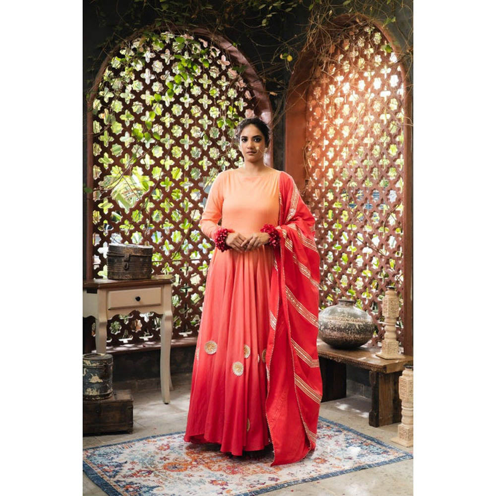 Taraasi Jaan-E-Bahar' Orange and Ombre Mulmul Cotton Anarkali