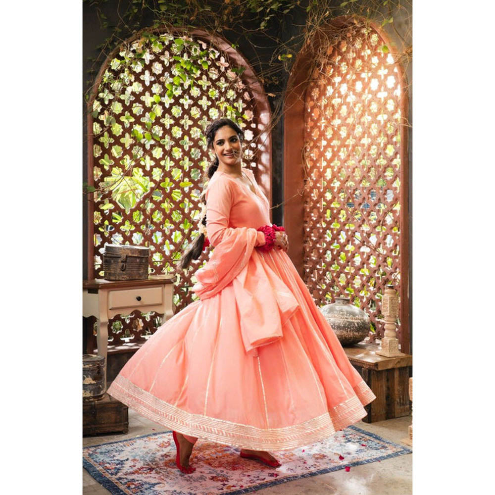 Taraasi Sahiba' Peach Mulmul Cotton Anarkali