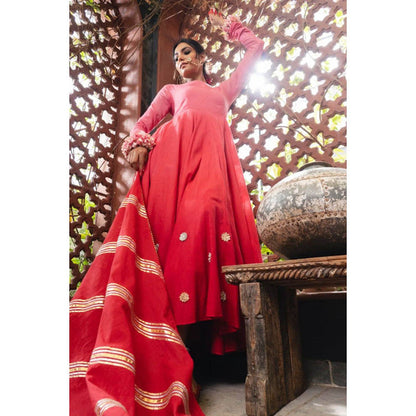 Taraasi Dilruba' Pink and Maroon Ombre Mulmul Cotton Anarkali