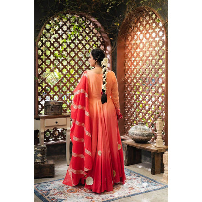 Taraasi Jaan-E-Bahar' Orange Ombre Mulmul Cotton Anarkali