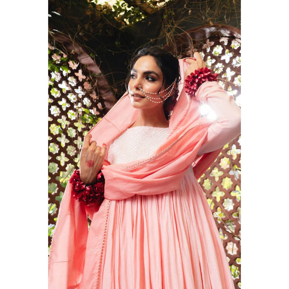 Taraasi Sharbat' Blush Pink and Ombre Mulmul Cotton Anarkali