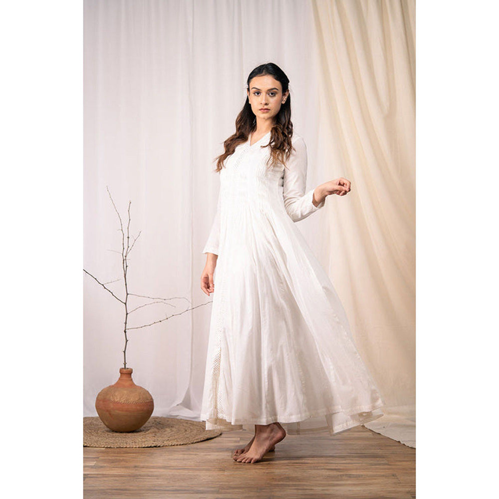 Taraasi Moon Dance' Off White Mulmul Cotton Dress