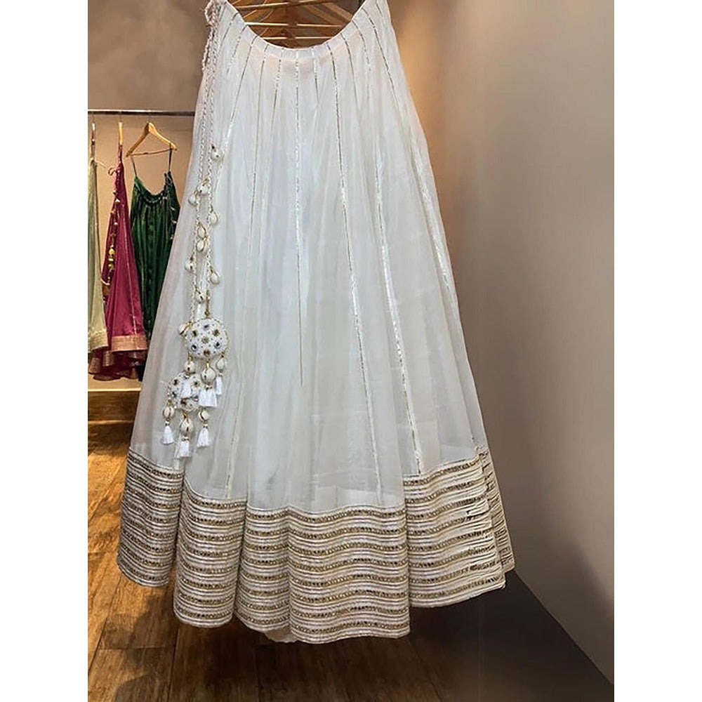 Taraasi Jugnu' White Handloom Chanderi Silk Kalidar Ghaghara Skirt