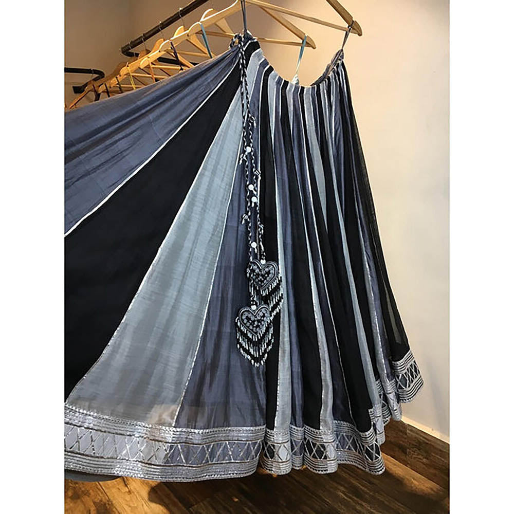 Taraasi Syaahi' Multicolor Handloom Chanderi Silk Kalidar Ghaghara Skirt