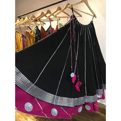 Taraasi Madhubala' Black and Pink Mulmul Cotton Kalidar Ghaghara Skirt