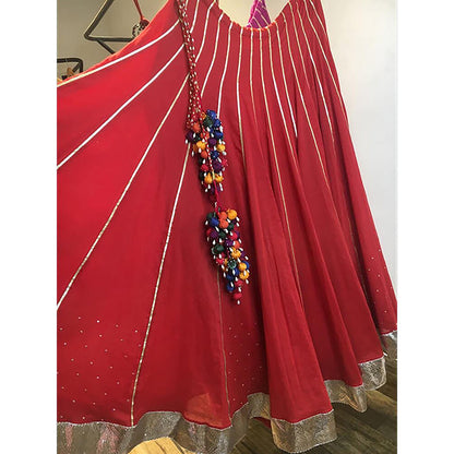 Taraasi Sindhoor' Red Mulmul Cotton Kalidar Ghaghara Skirt