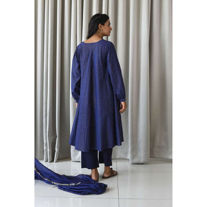 Taro India Blue & Gold Anarkali Kurta (Set of 3)