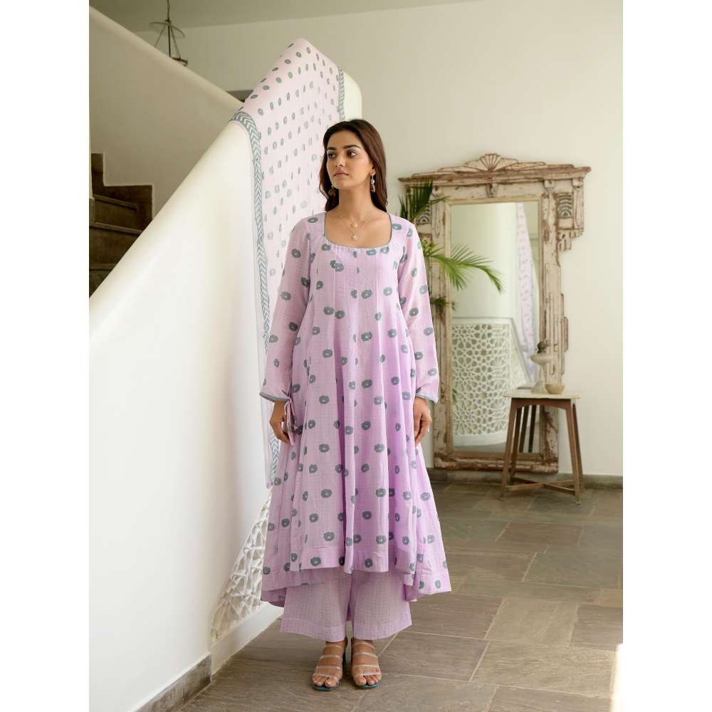 Taro india Fresh and Wild Kurta with Pant and Dupatta (Set of 3)