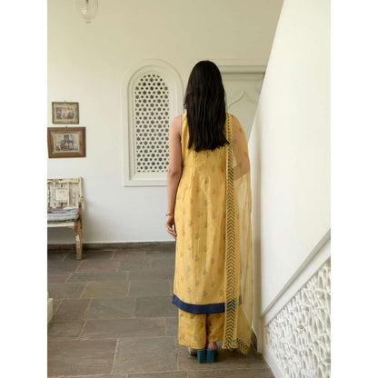 Taro india Mustard and Cornflower Kurta with Pant and Dupatta (Set of 3)