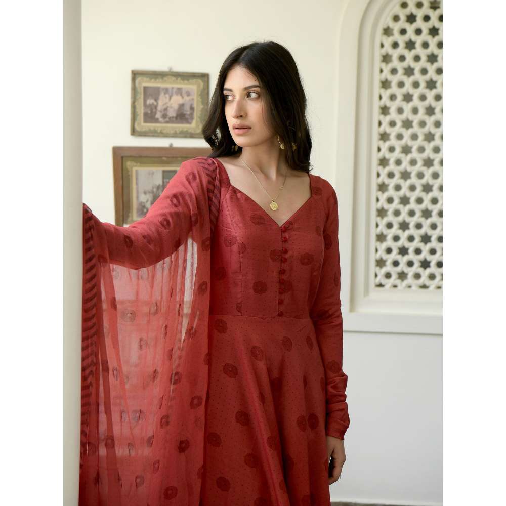 Taro india Dark Amber Kurta with Pant and Dupatta (Set of 3)