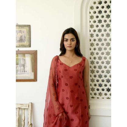 Taro india Rosy Sangria Kurta with Pant and Dupatta (Set of 3)