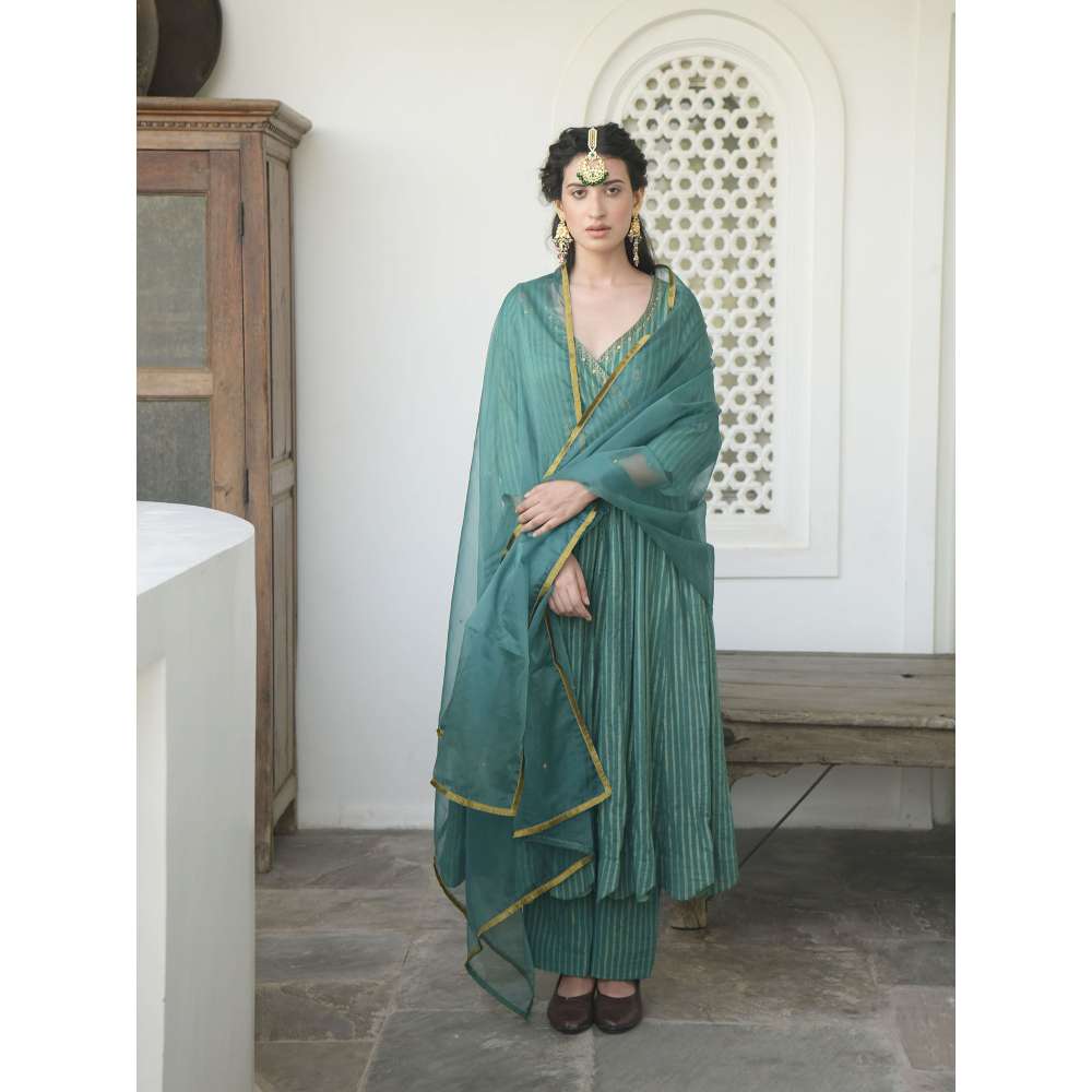 Taro india Golden Pine Kurta with Pant and Dupatta (Set of 3)