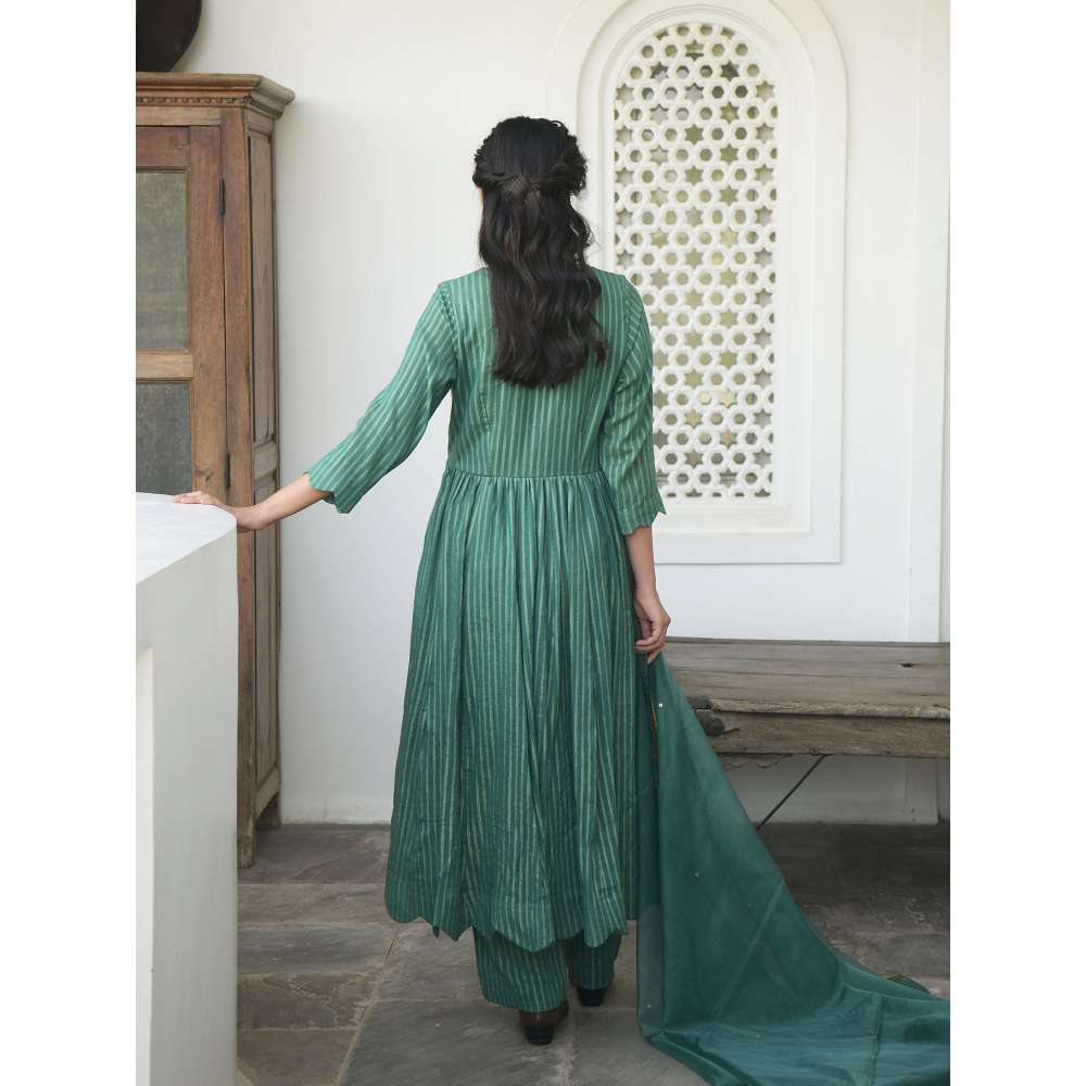 Taro india Golden Pine Kurta with Pant and Dupatta (Set of 3)