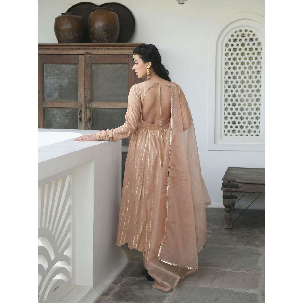 Taro india Beige Dream Kurta with Pant and Dupatta (Set of 3)