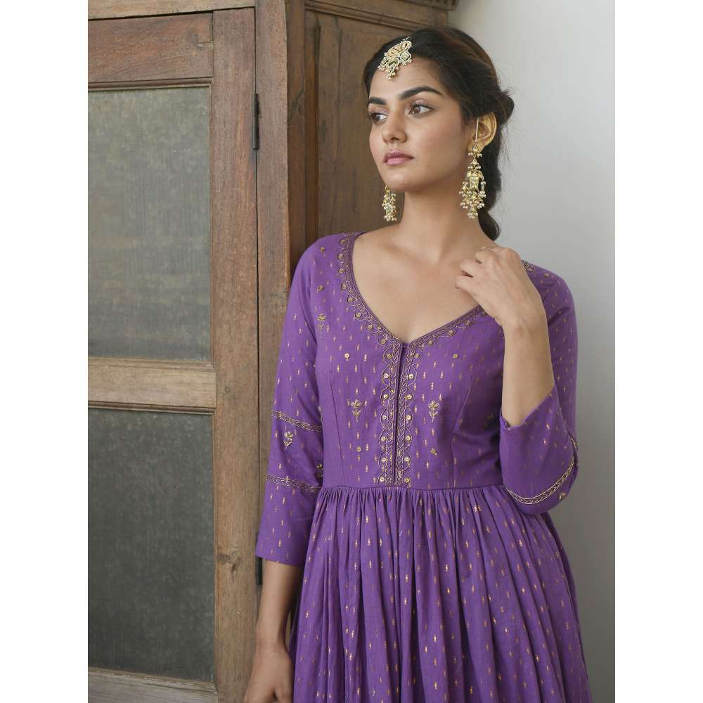 Taro india Dazzling Violet Kurta with Pant and Dupatta (Set of 3)