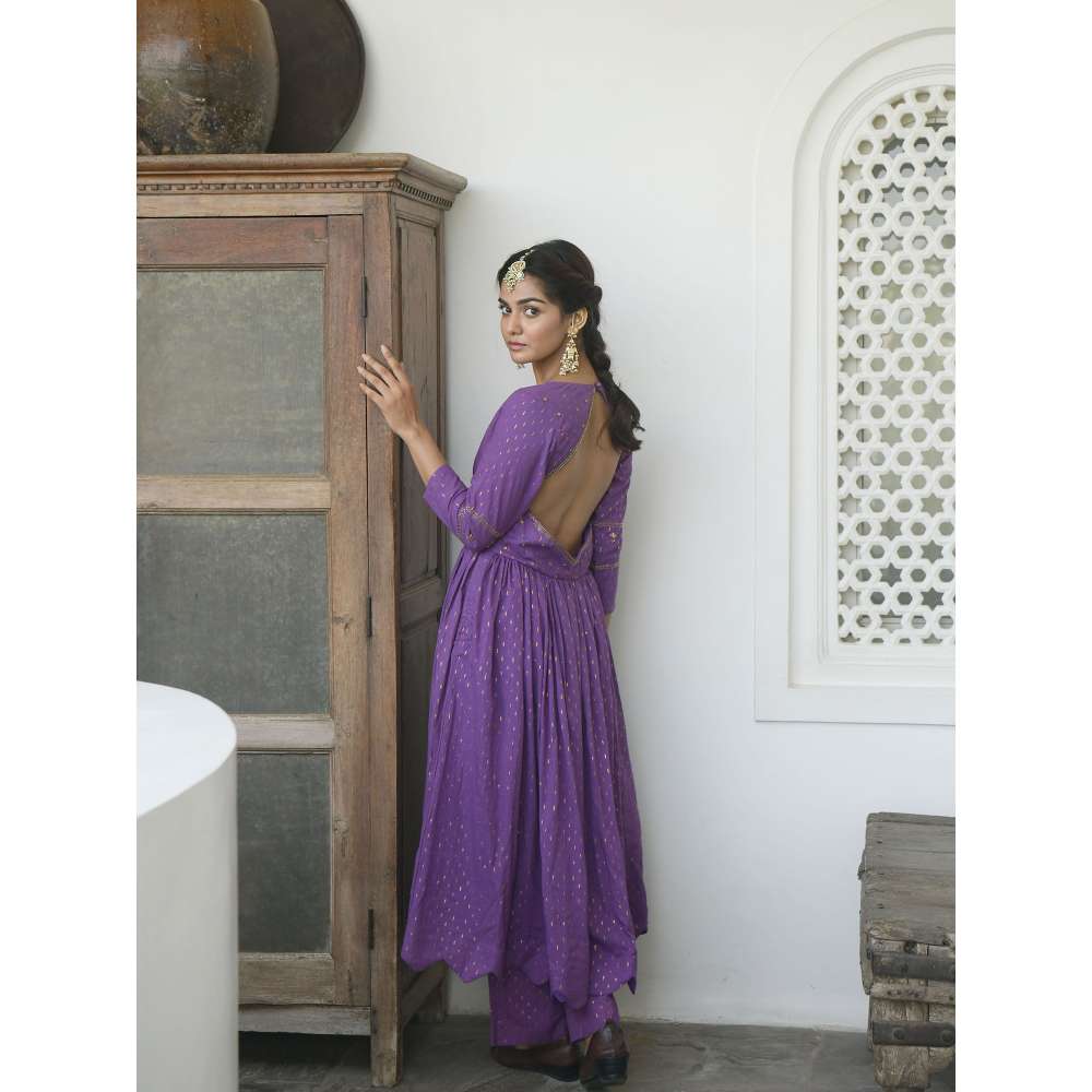 Taro india Dazzling Violet Kurta with Pant and Dupatta (Set of 3)