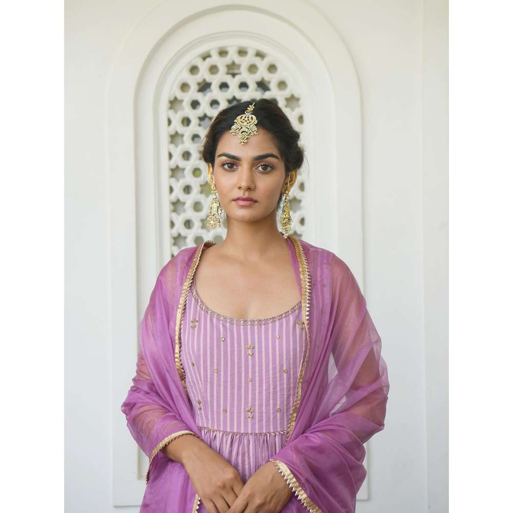 Taro india Lavender Spring Kurta with Pant and Dupatta (Set of 3)