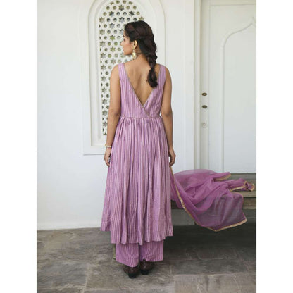 Taro india Lavender Spring Kurta with Pant and Dupatta (Set of 3)