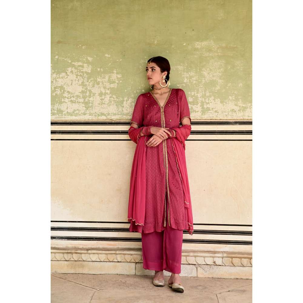 Taro India Surkh Kurta Red (Set of 3)