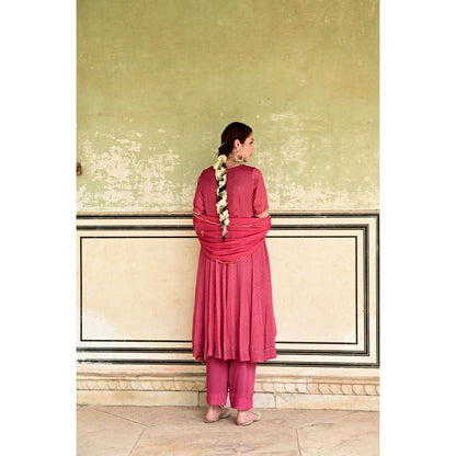 Taro India Surkh Kurta Red (Set of 3)