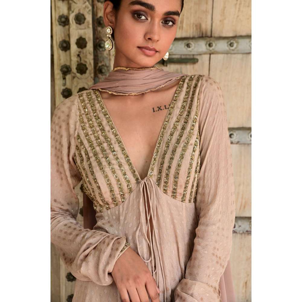 Taro India Gulnaar Kurta Beige (Set of 3)