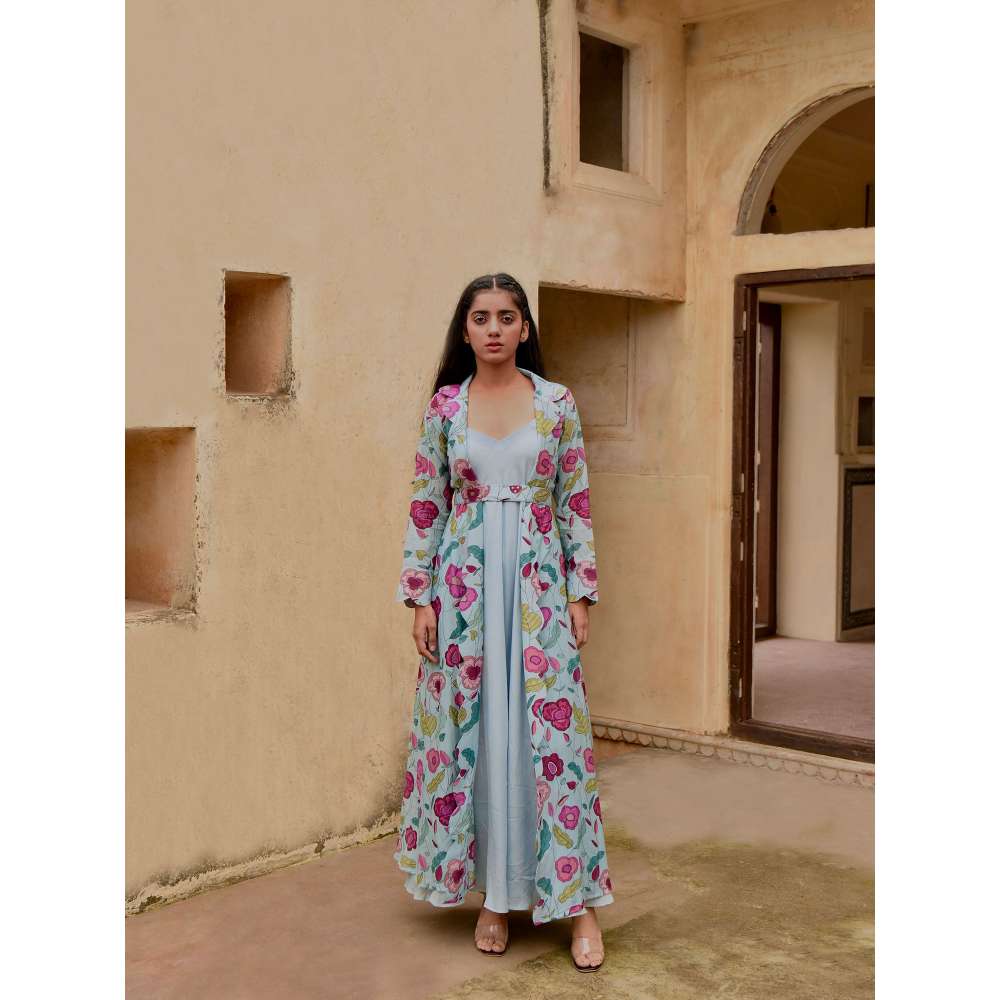 Taro India Cloudy Bloom Kurta with Jacket and Belt (Set of 3)