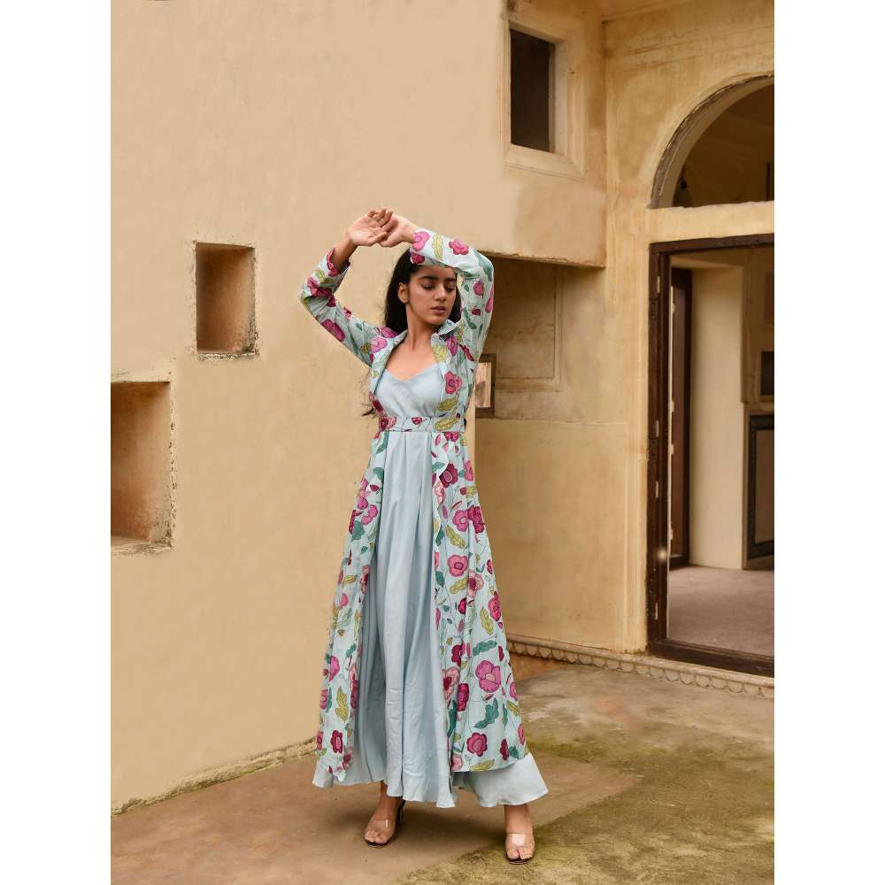 Taro India Cloudy Bloom Kurta with Jacket and Belt (Set of 3)