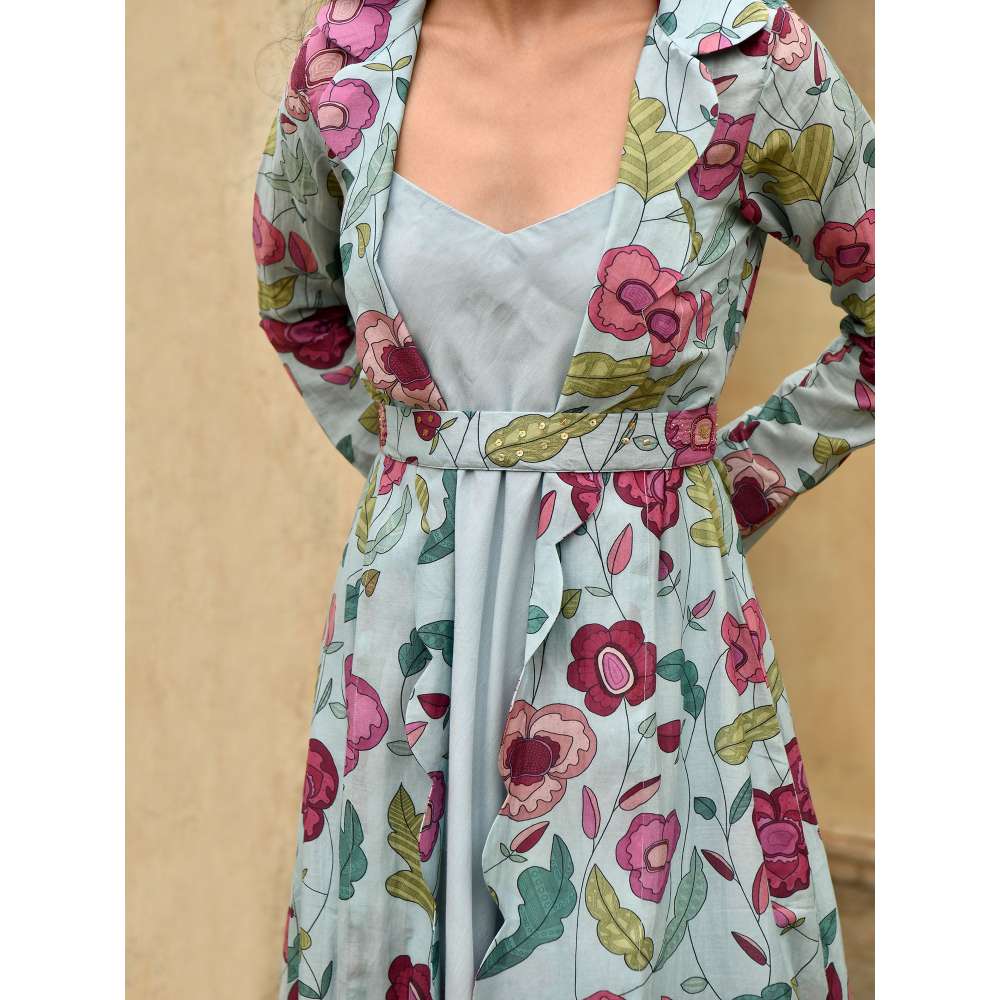 Taro India Cloudy Bloom Kurta with Jacket and Belt (Set of 3)