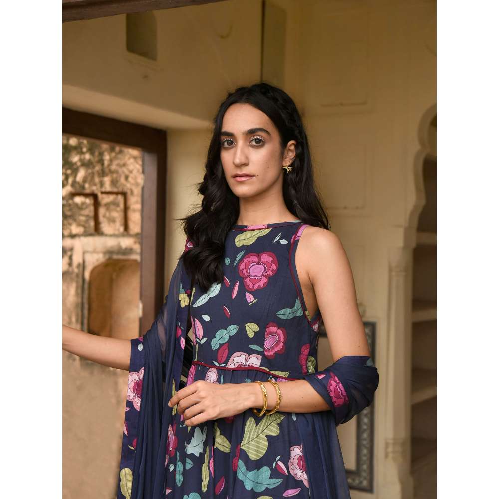 Taro India Berry Bloom Kurta with Pant and Dupatta (Set of 3)