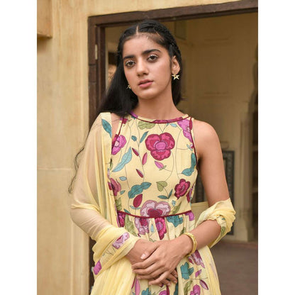 Taro India CanaryYellow Kurta with Pant and Dupatta (Set of 3)