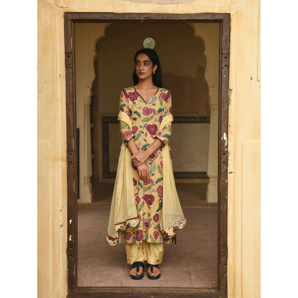 Taro India Corn Yellow Kurta with Pant and Dupatta (Set of 3)