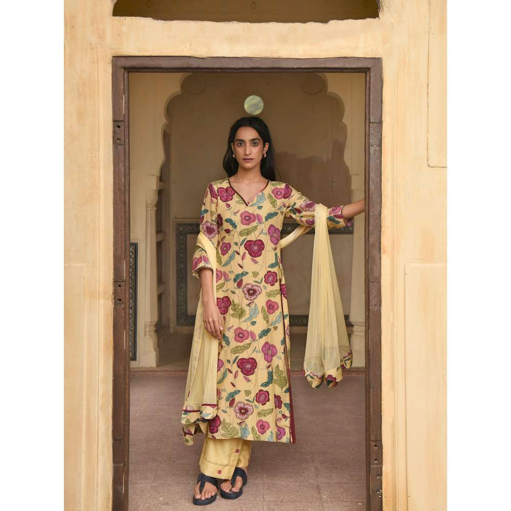 Taro India Corn Yellow Kurta with Pant and Dupatta (Set of 3)