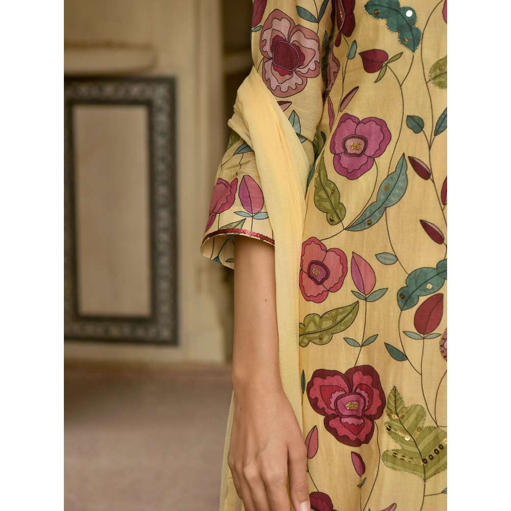 Taro India Corn Yellow Kurta with Pant and Dupatta (Set of 3)