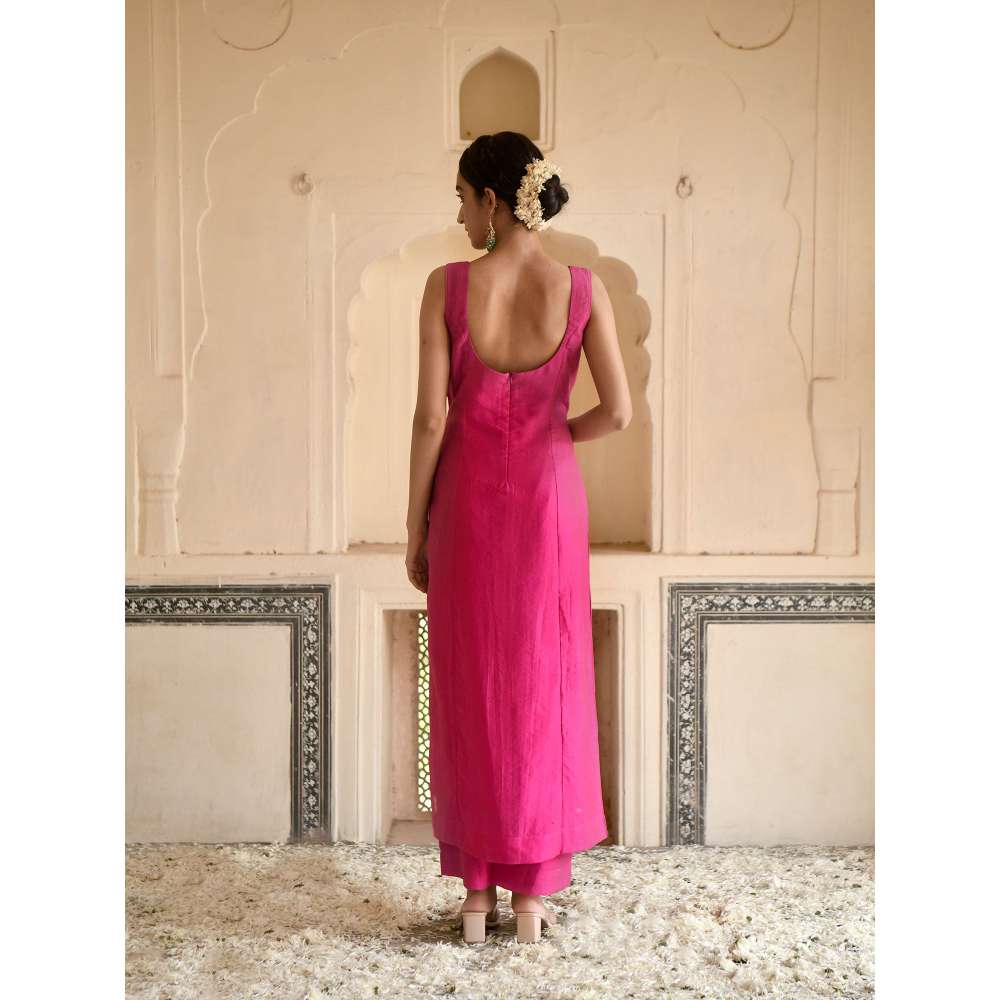 Taro India Pink Rose Kurta with Pant and Dupatta (Set of 3)