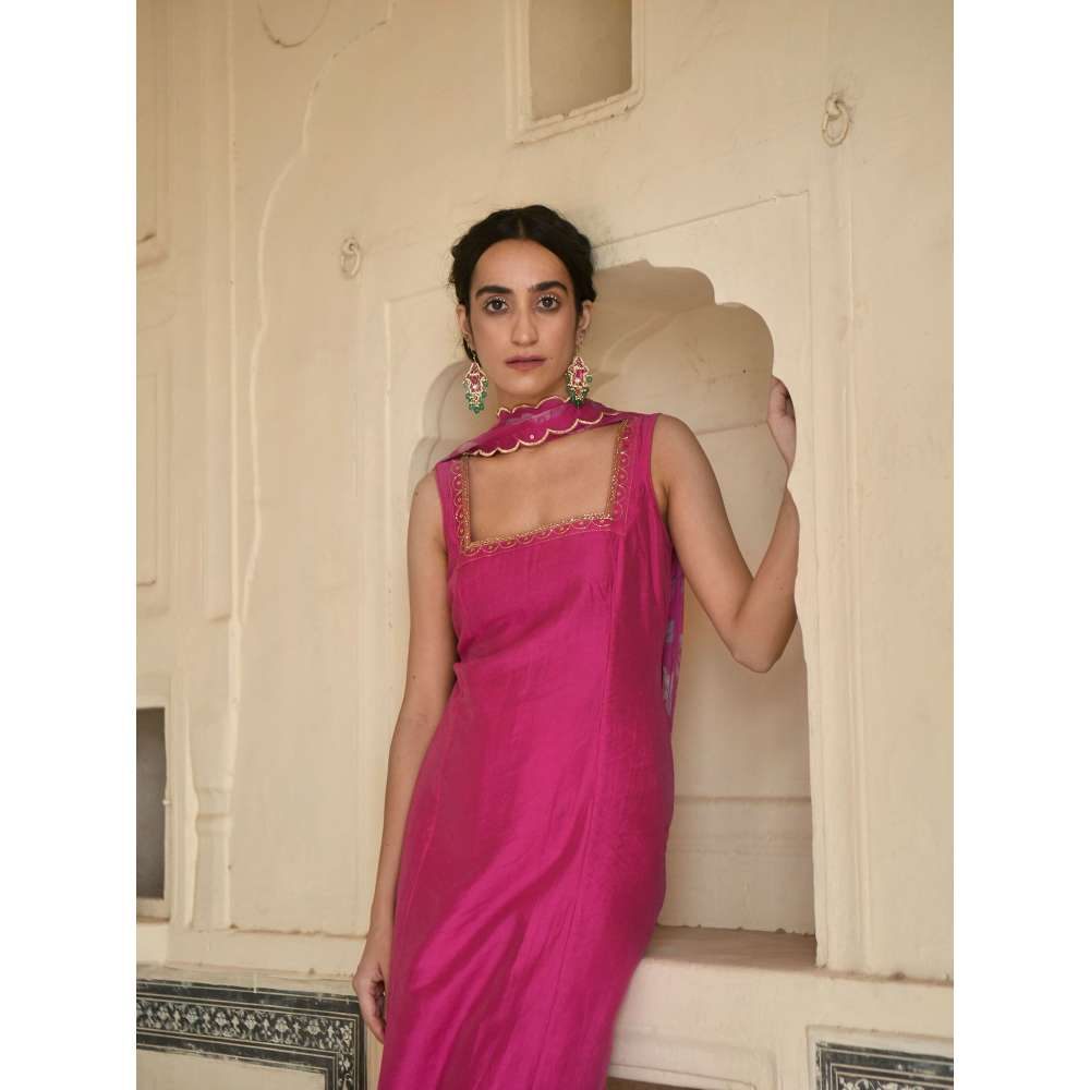 Taro India Pink Rose Kurta with Pant and Dupatta (Set of 3)
