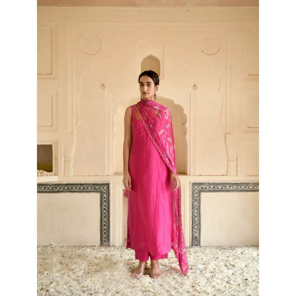 Taro India Pink Rose Kurta with Pant and Dupatta (Set of 3)