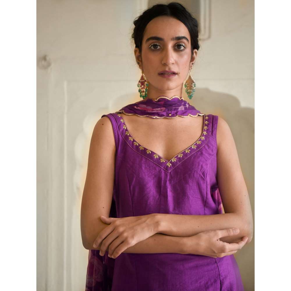 Taro India Grape Purple Kurta with Pant and Dupatta (Set of 3)